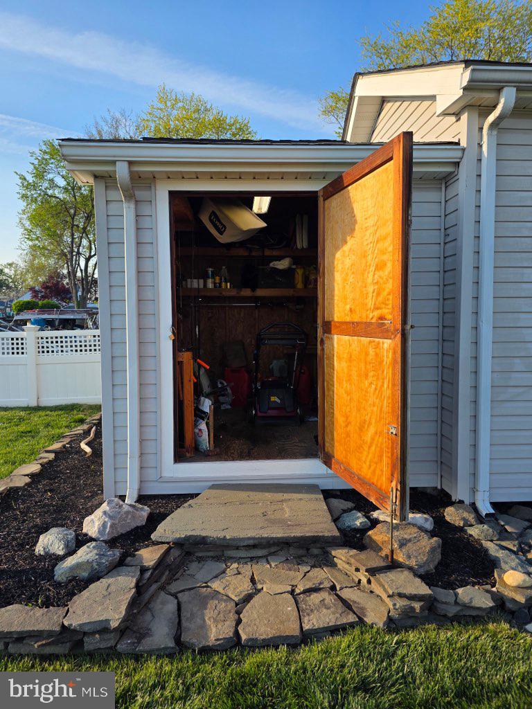 8209 Peach Orchard Road Baltimore, MD 21222 - Photo 48 of 70