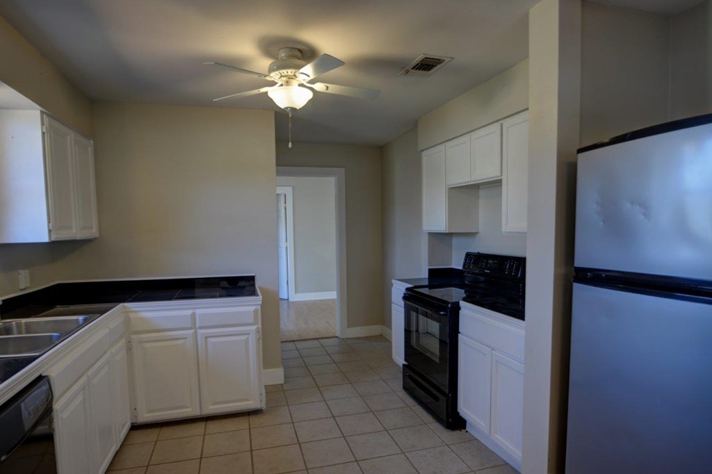 659 A Town Creek Road Kerrville, TX 78028 - Photo 11 of 35