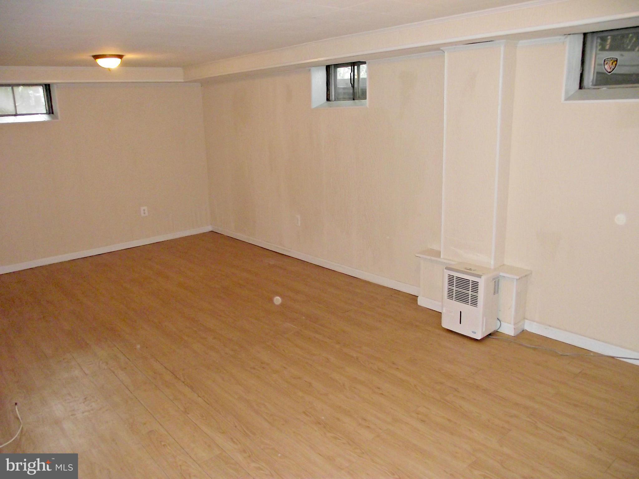 446 Andover Road Linthicum Heights, MD 21090 - Photo 15 of 30 Family Room