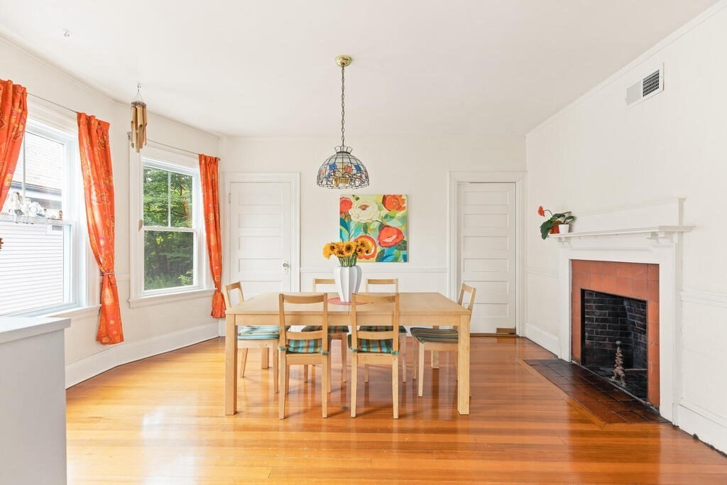 100 Columbia Street, Unit 2 Brookline, MA 02446 - Photo 11 of 20