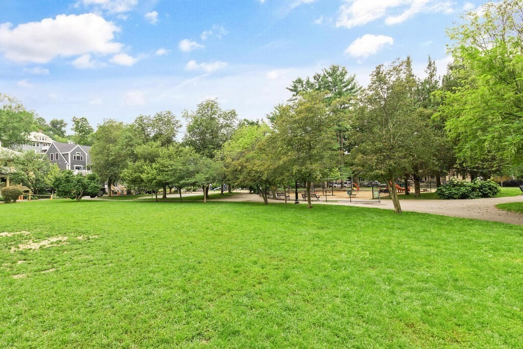 100 Columbia Street, Unit 2 Brookline, MA 02446 - Photo 17 of 20