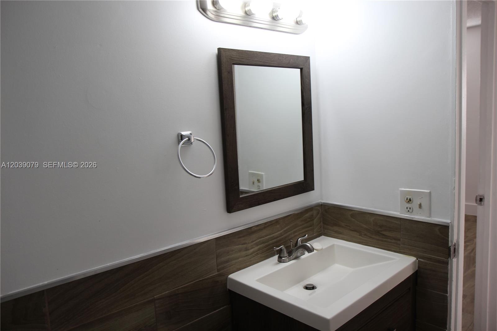 8075 Northwest 7th Street, Unit 115 Miami, FL 33126 - Photo 11 of 18