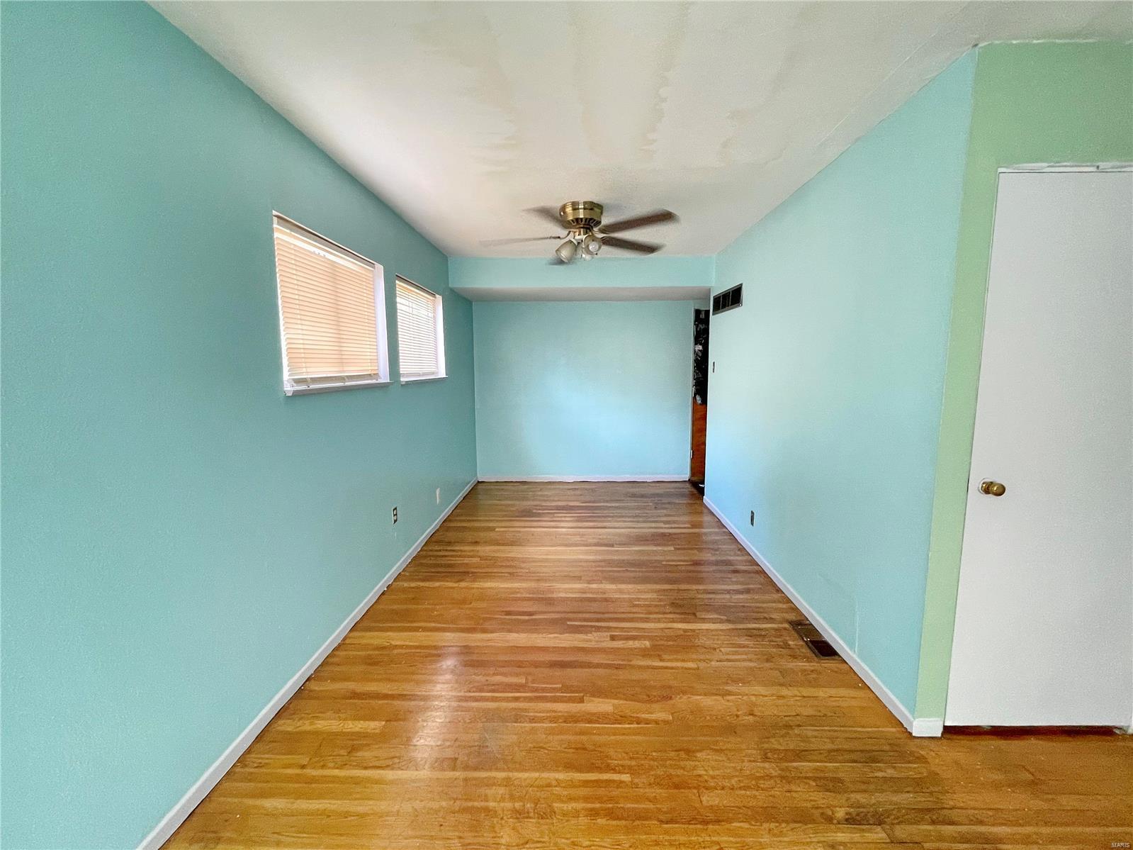 10640 Glen Garry Road St. Louis, MO 63137 - Photo 5 of 15 Gallery Image 5