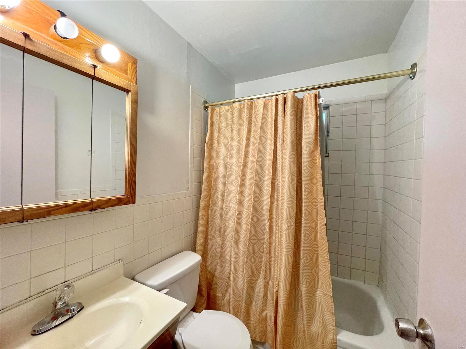 10640 Glen Garry Road St. Louis, MO 63137 - Photo 6 of 15 Gallery Image 6