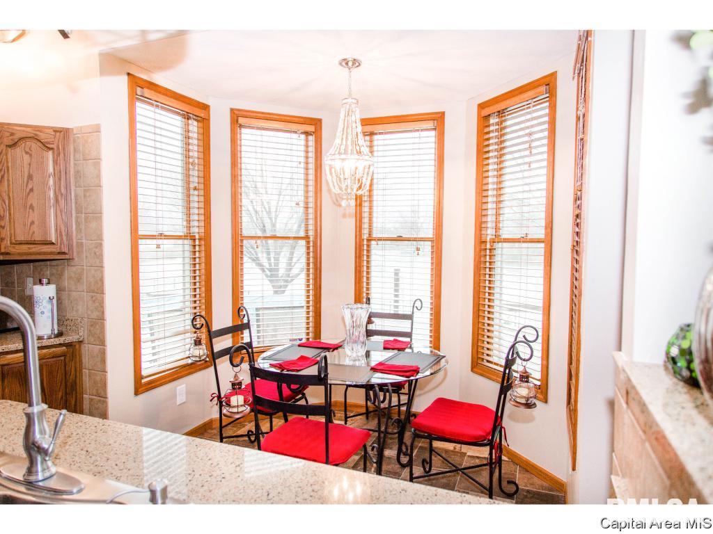 14297 Prairie Trail Athens, IL 62613 - Photo 11 of 30 Gallery Image 11