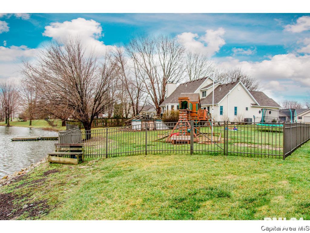 14297 Prairie Trail Athens, IL 62613 - Photo 2 of 30 Gallery Image 2