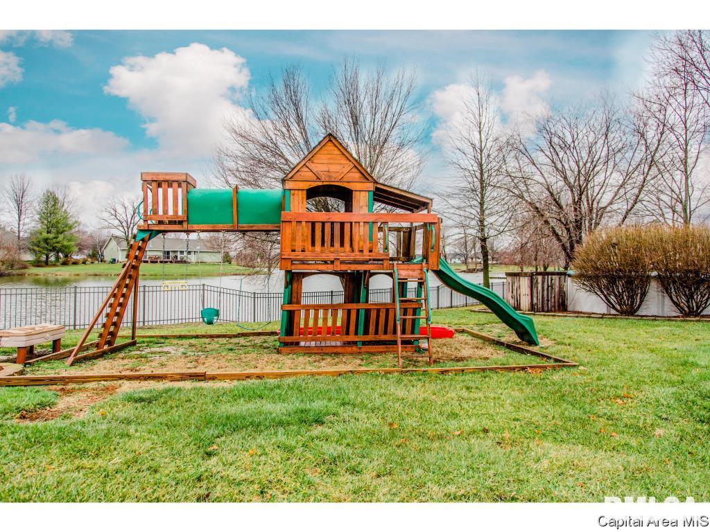 14297 Prairie Trail Athens, IL 62613 - Photo 4 of 30 Gallery Image 4