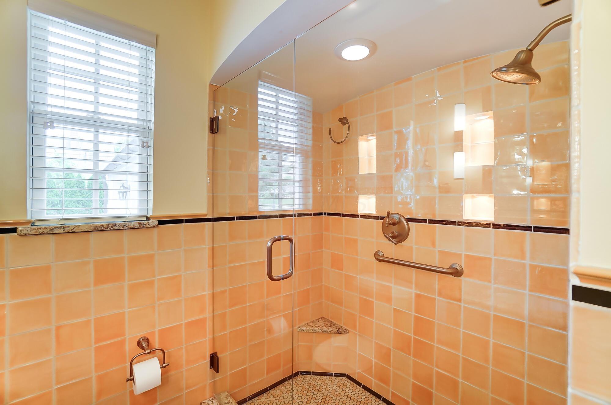 1874 Collingswood Road Upper Arlington, OH 43221 - Photo 42 of 113 046