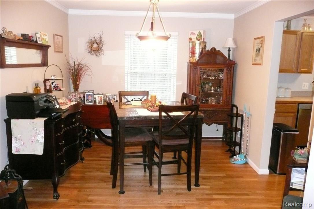 9200 Chilson Road Pinckney, MI 48169 - Photo 10 of 26 Dining Room