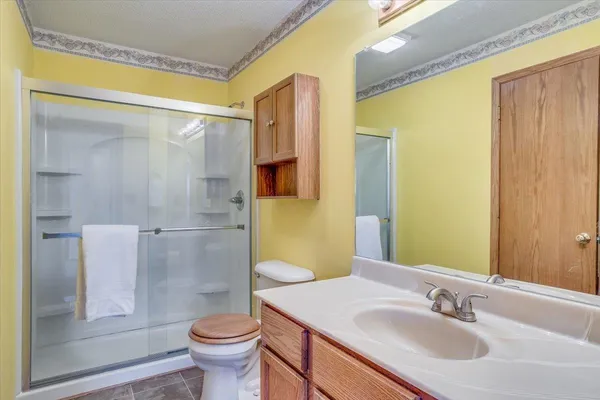 $225,000 | 9776 Southeast Elvis Road, Leon, KS 67074