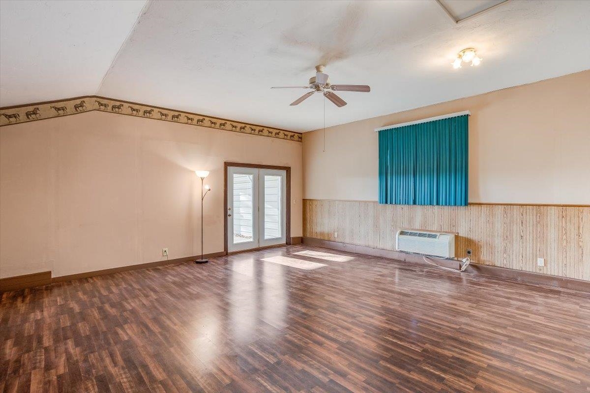 9776 Southeast Elvis Road Leon, KS 67074 - Photo 19 of 34