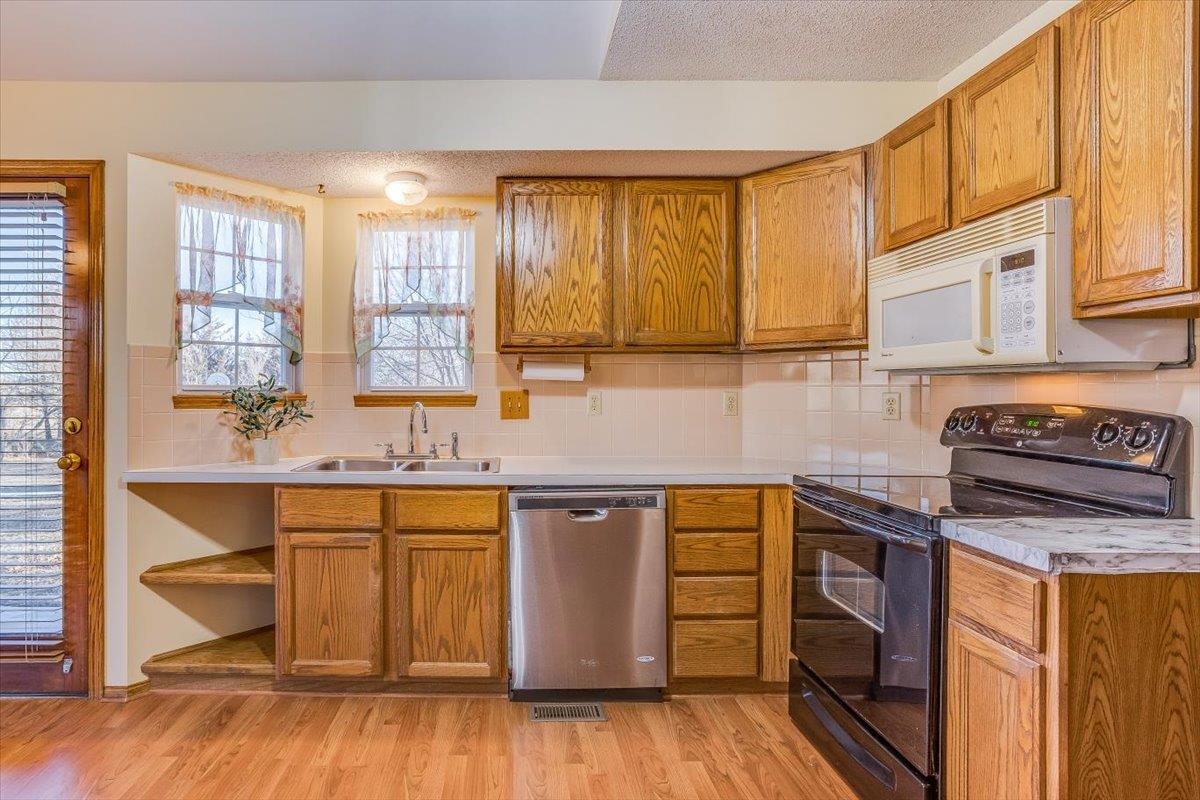 9776 Southeast Elvis Road Leon, KS 67074 - Photo 10 of 34