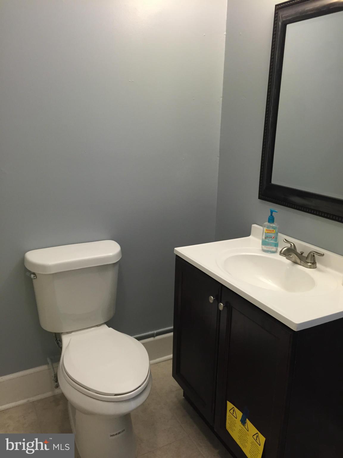2827 Georgetown Road Baltimore, MD 21230 - Photo 14 of 28 Bath