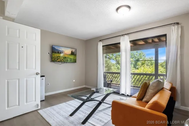 $399,900 | 392 Hopetown Drive, Osage Beach, MO 65065