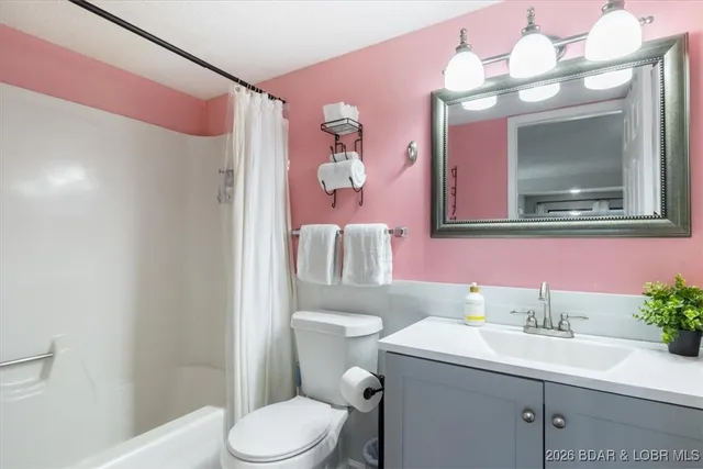 $399,900 | 392 Hopetown Drive, Osage Beach, MO 65065