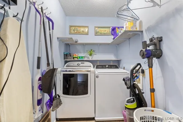 $399,900 | 392 Hopetown Drive, Osage Beach, MO 65065