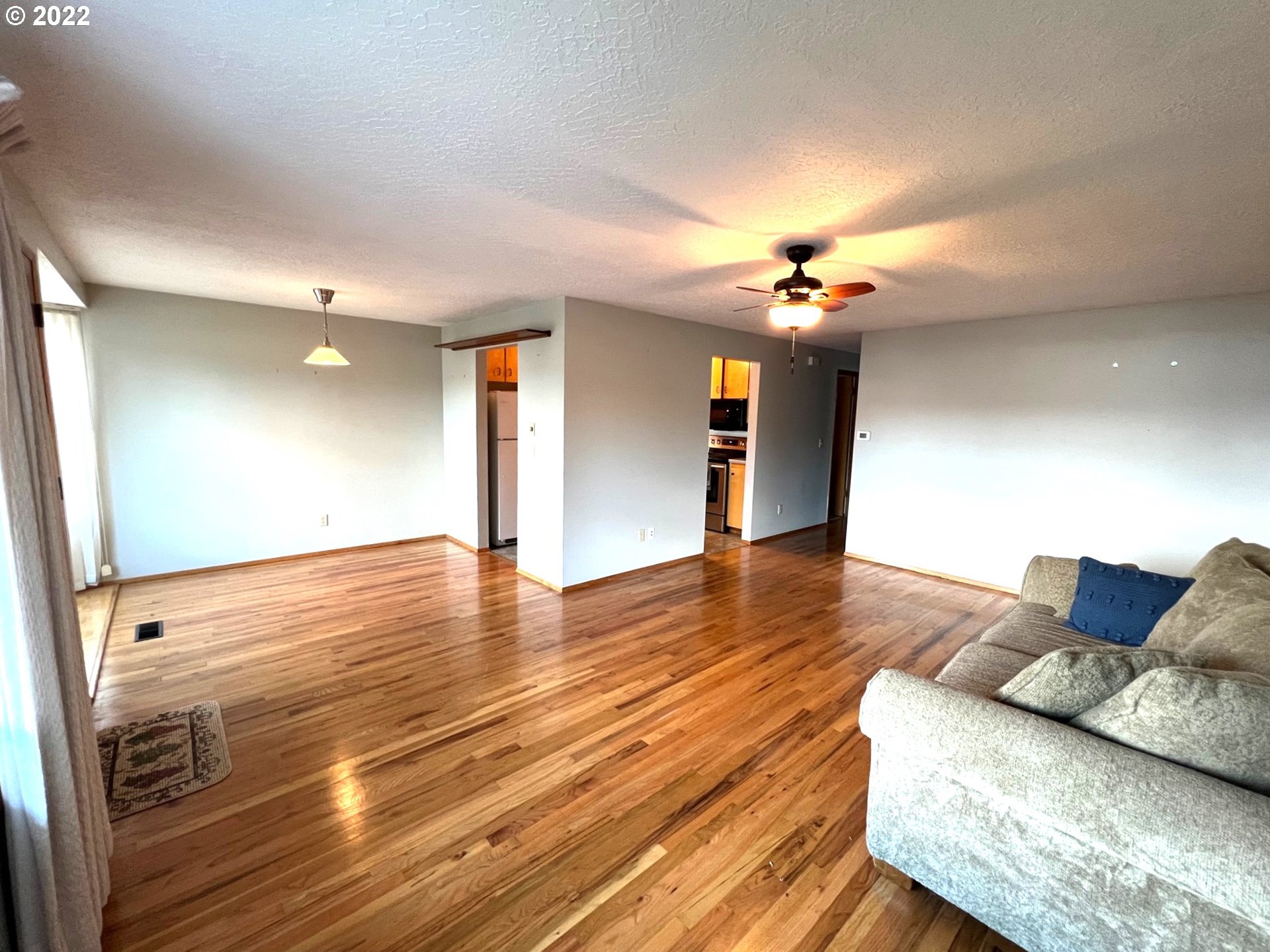 2273 Umpqua Road Woodburn, OR 97071 - Photo 3 of 19 Gallery Image 3