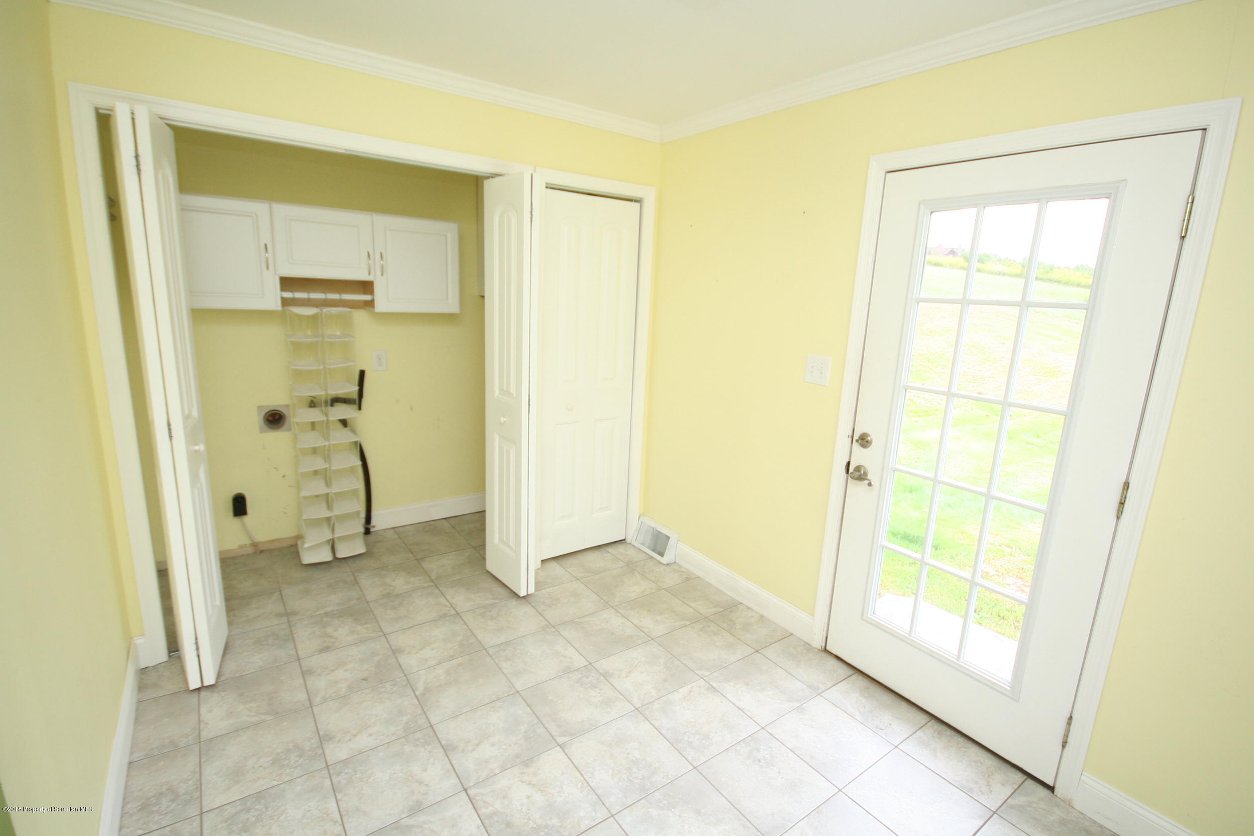 144 Shust Road Carbondale, PA 18407 - Photo 10 of 22 Gallery Image 10