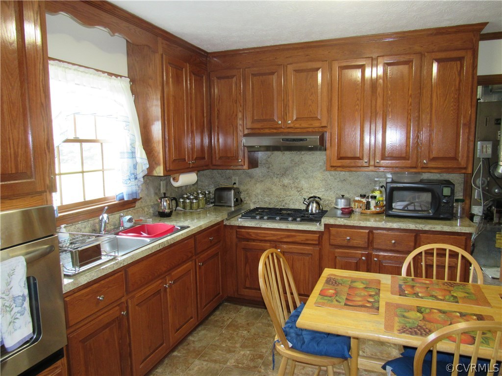 10108 Courthouse Road Charles City, VA 23030 - Photo 3 of 11 Gallery Image 3