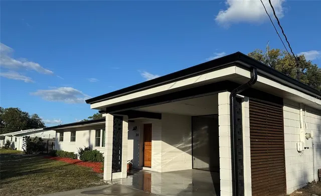 $290,000 | 314 Belle Ayre Drive, Mount Dora, FL 32757