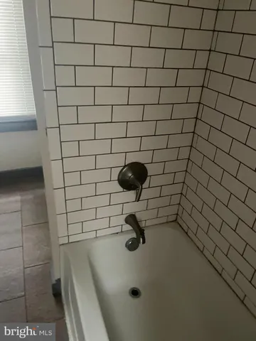 $1,900 | 309 West Avenue, Pitman, NJ 08071