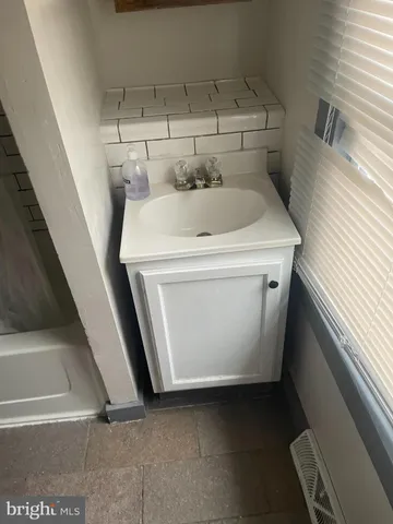 $1,900 | 309 West Avenue, Pitman, NJ 08071