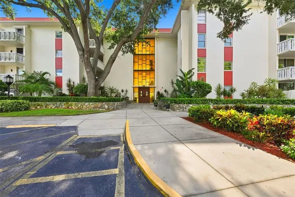 $125,000 | 2650 Pearce Drive, Unit 309, Clearwater, FL 33764