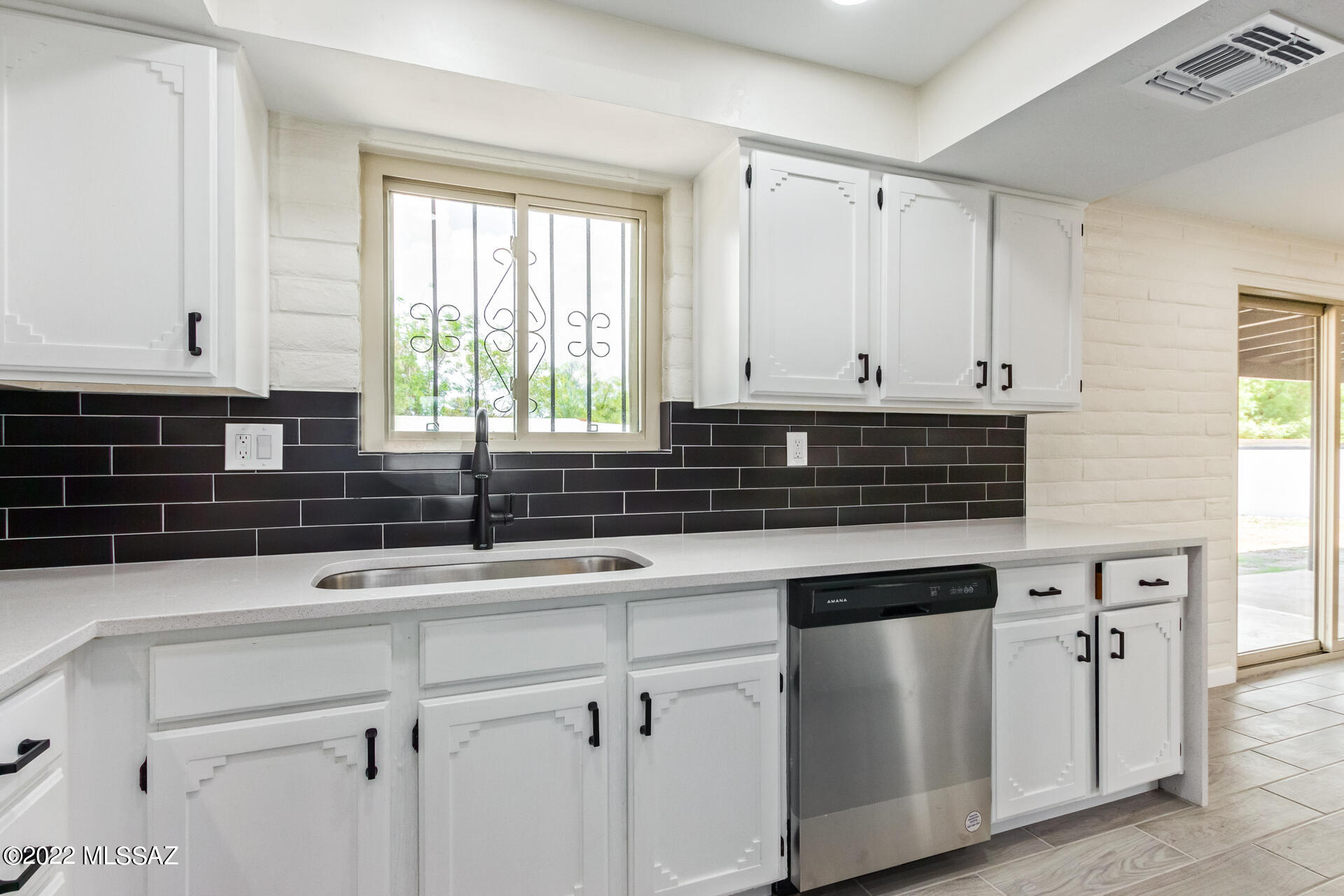 7481 East Stella Road Tucson, AZ 85730 - Photo 11 of 29 Gallery Image 11
