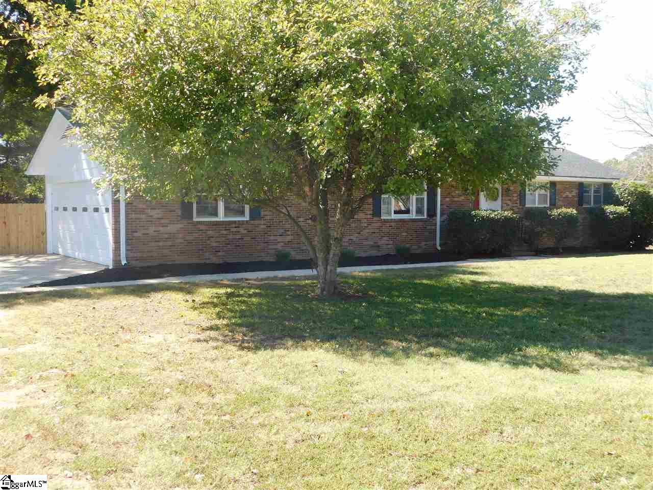 408 Van Martin Road Anderson, SC 29621 - Photo 1 of 36