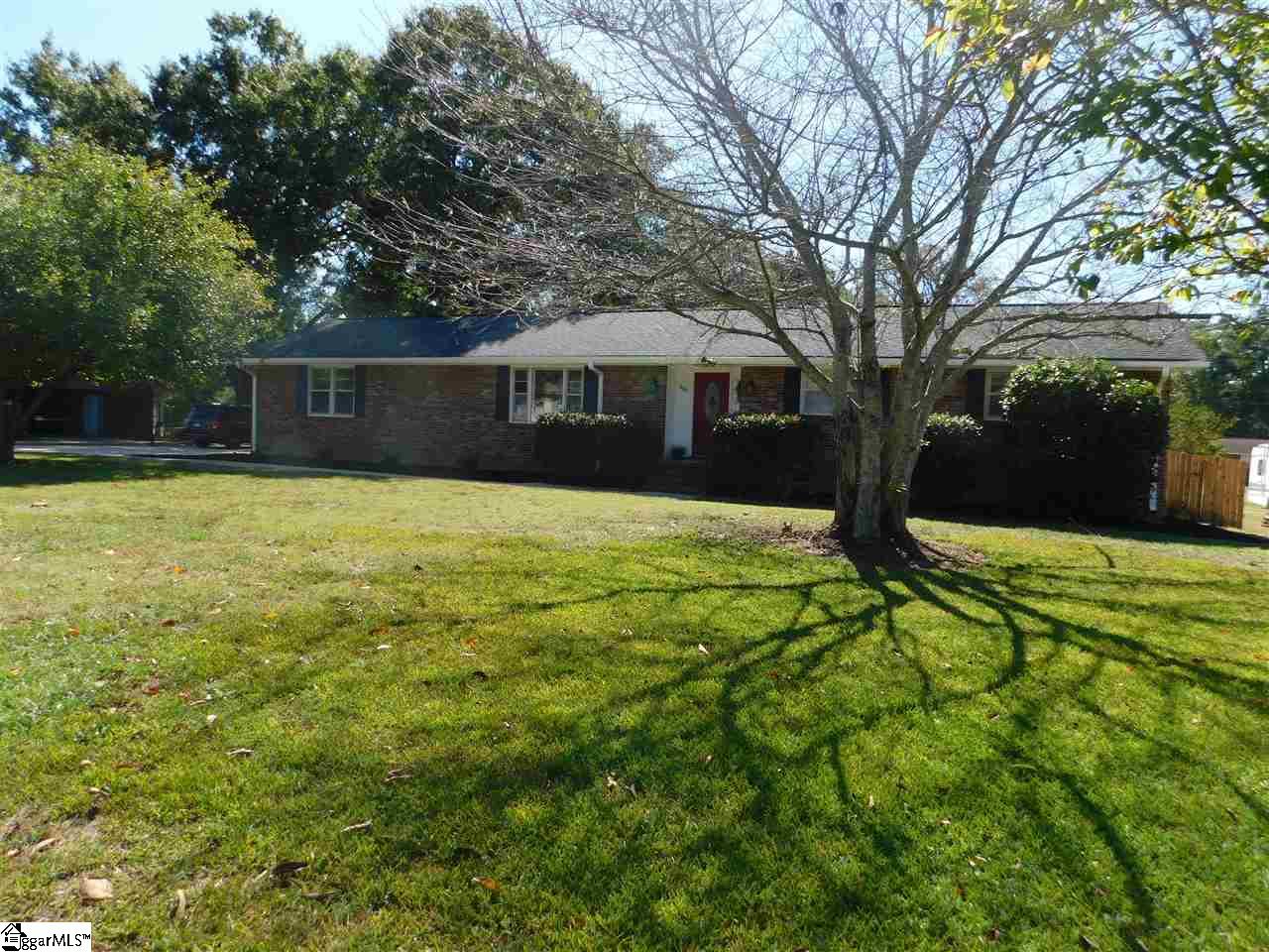 408 Van Martin Road Anderson, SC 29621 - Photo 2 of 36