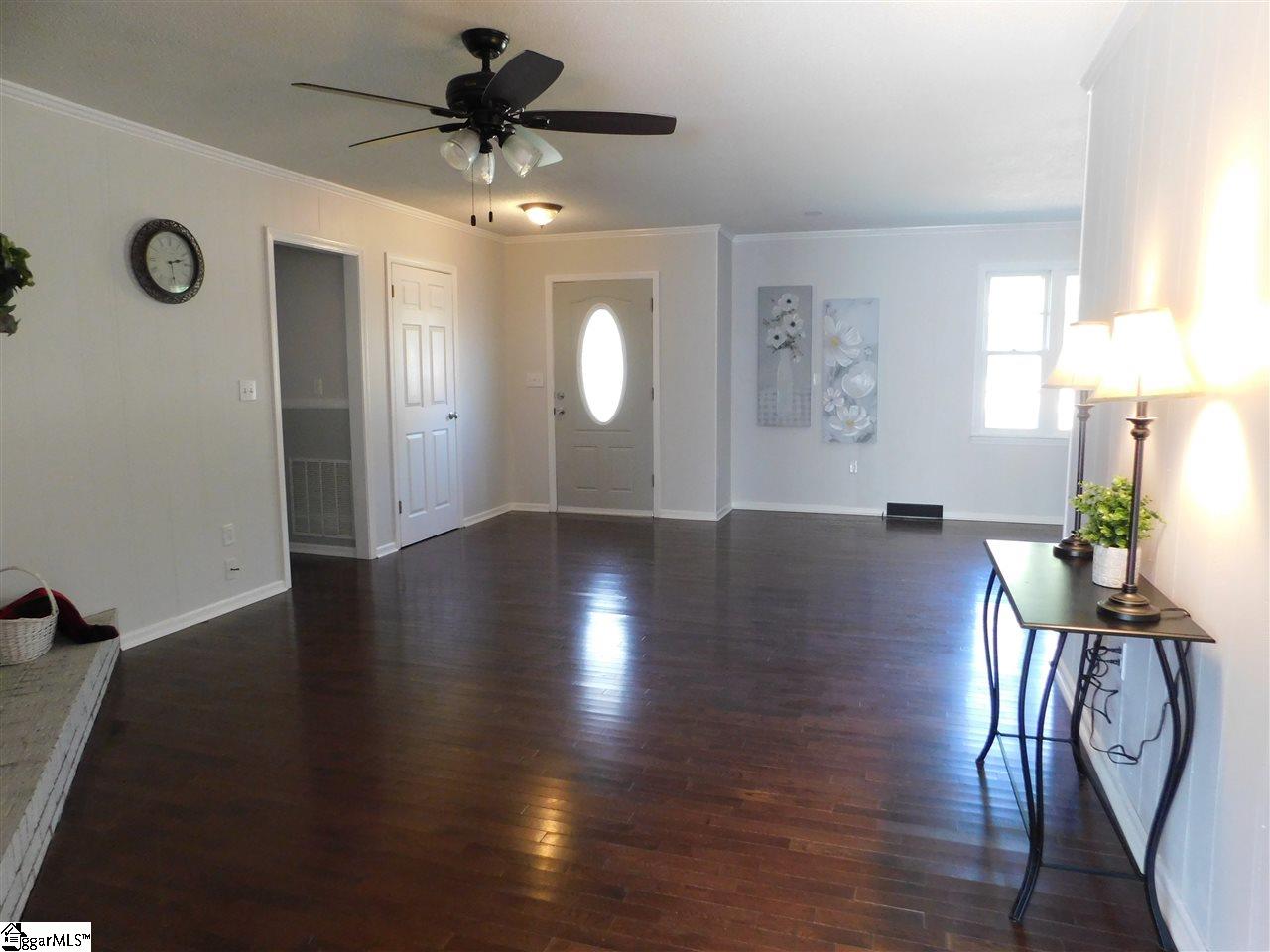 408 Van Martin Road Anderson, SC 29621 - Photo 7 of 36