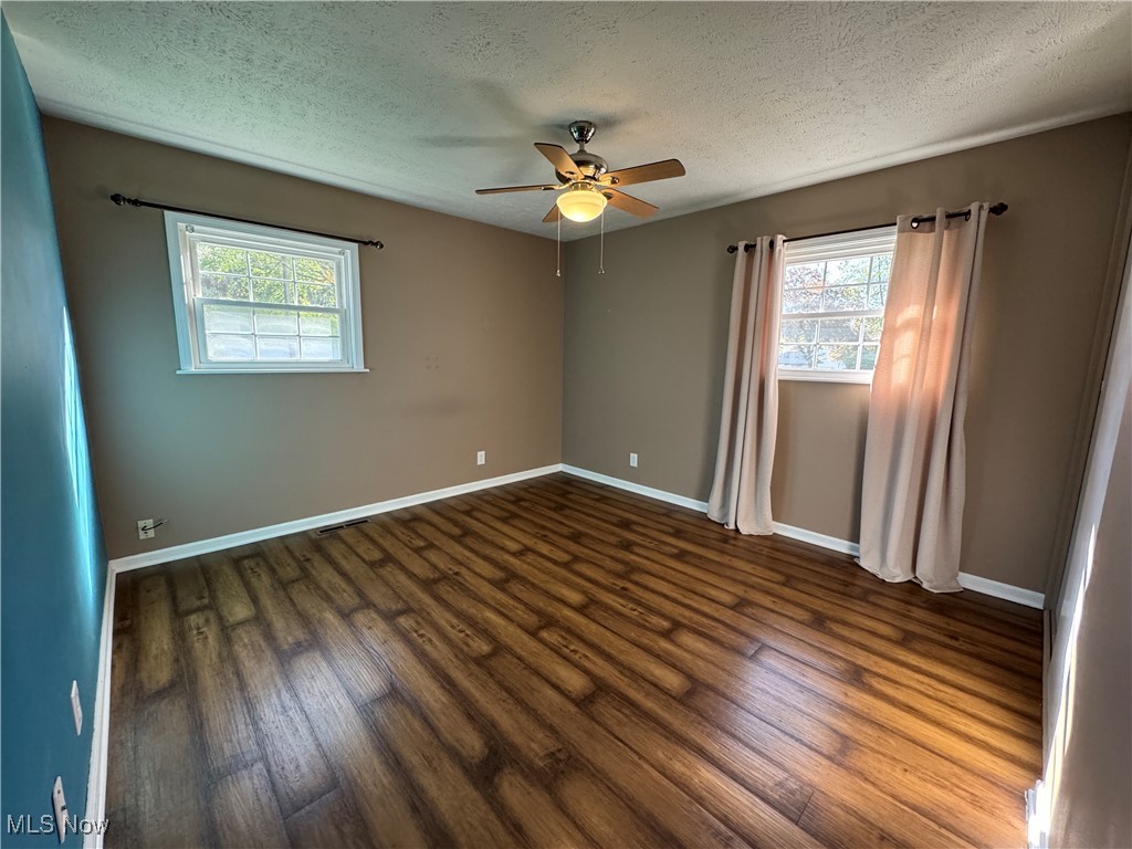 941 Middlebury Road Kent, OH 44240 - Photo 11 of 23 Bedroom 1