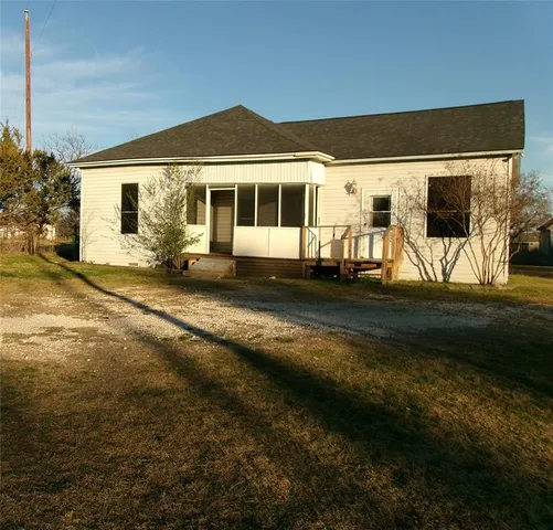 $1,700 | 1519 South Highway 67, Cedar Hill, TX 75104