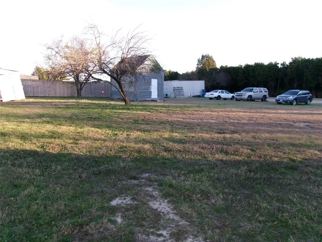$1,700 | 1519 South Highway 67, Cedar Hill, TX 75104