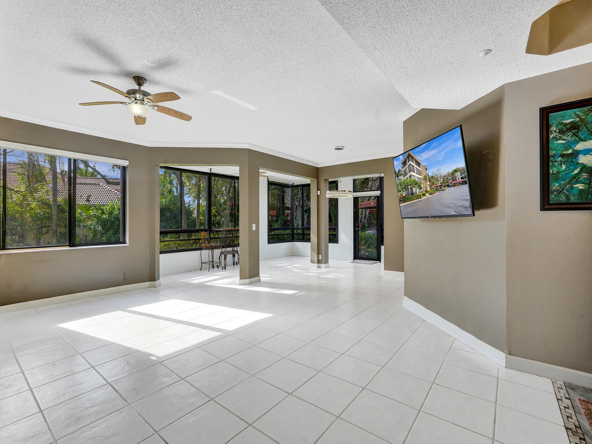 7546 La Paz Boulevard, Unit 108 Boca Raton, FL 33433 - Photo 5 of 33 Great room
