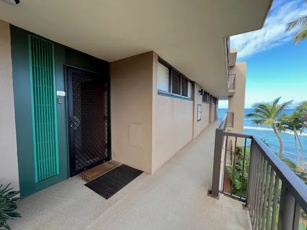 $2,500 | 3823 Lower Honoapiilani Road, Unit 307, Lahaina, HI 96761