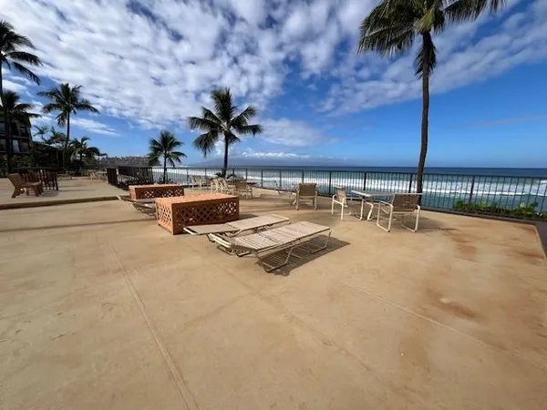 $2,500 | 3823 Lower Honoapiilani Road, Unit 307, Lahaina, HI 96761