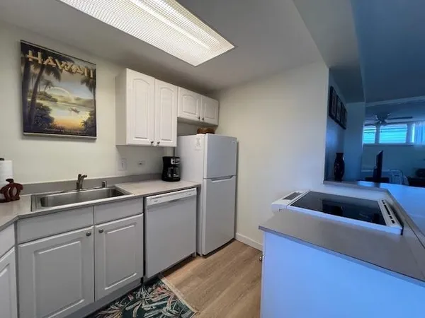 $2,500 | 3823 Lower Honoapiilani Road, Unit 307, Lahaina, HI 96761