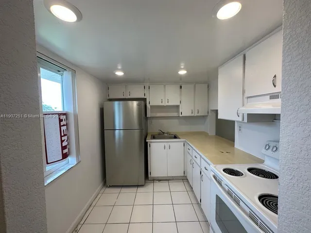 $148,500 | 505 Northwest 177th Street, Unit 111, Miami Gardens, FL 33169