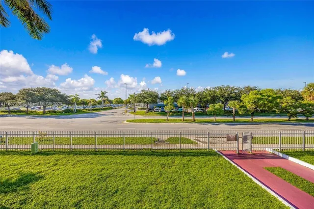 $148,500 | 505 Northwest 177th Street, Unit 111, Miami Gardens, FL 33169