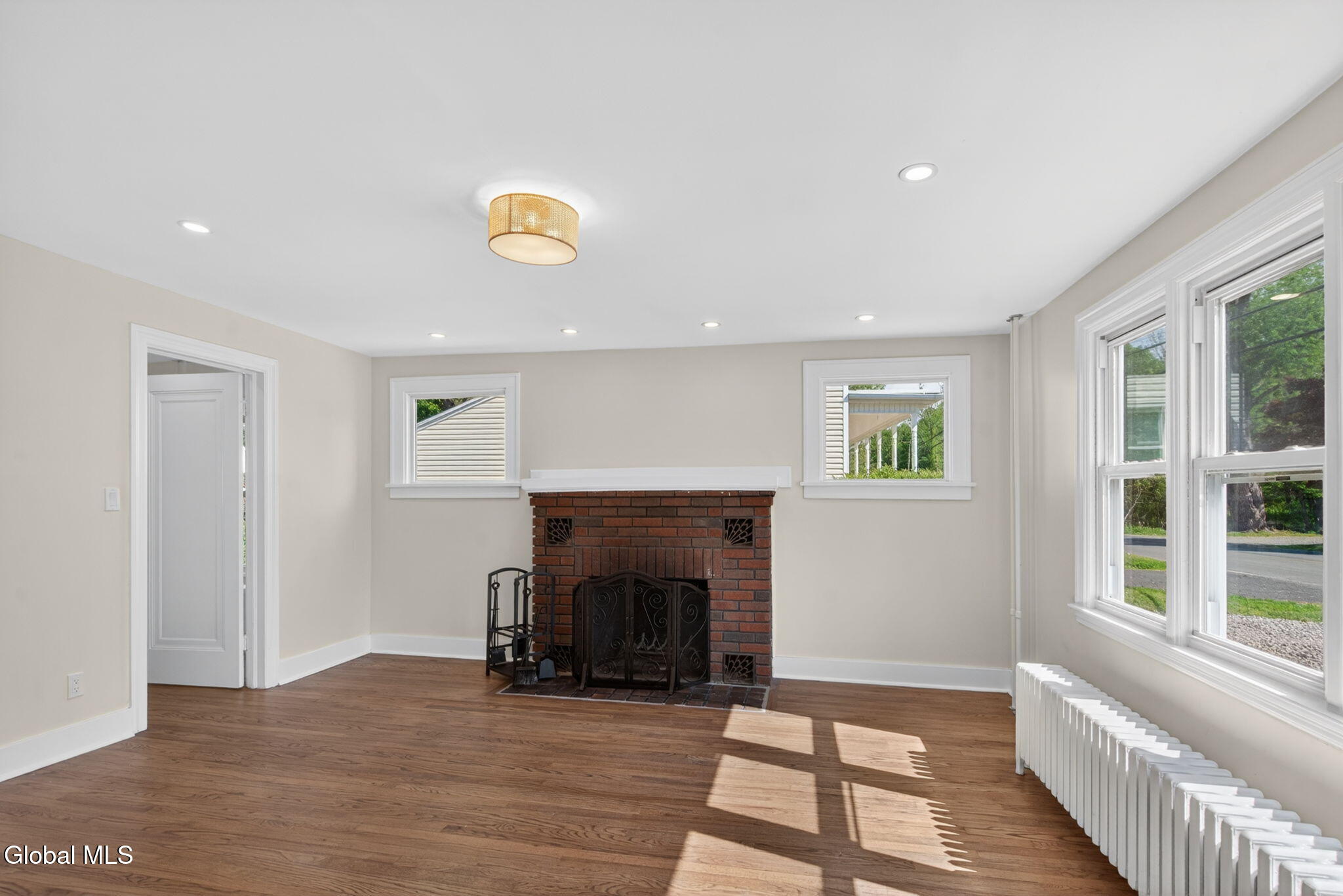 1341 South Schodack Road Schodack, NY 12033 - Photo 8 of 52 Living Room