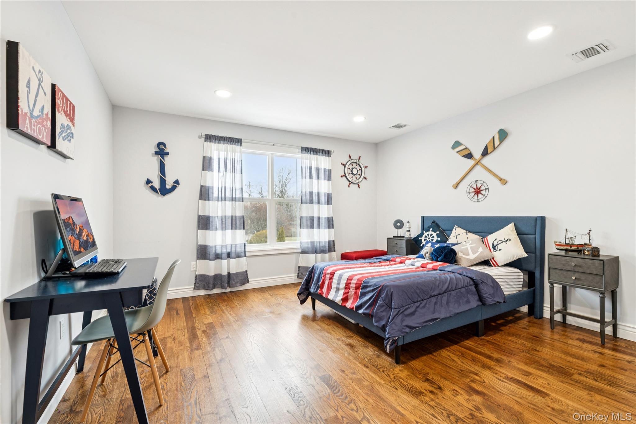 2162 Seamans Neck Road Seaford, NY 11783 - Photo 18 of 28