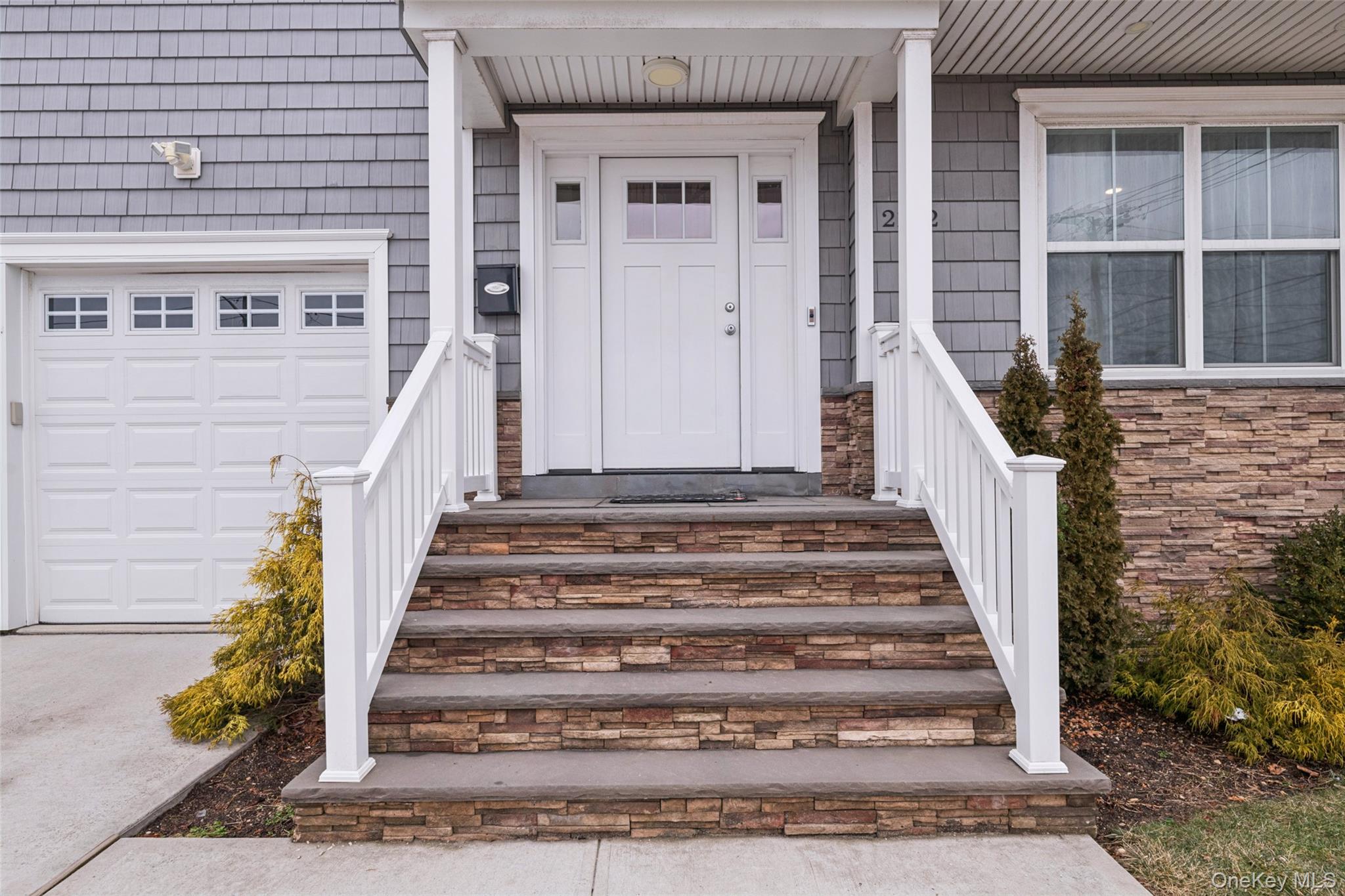 2162 Seamans Neck Road Seaford, NY 11783 - Photo 4 of 28