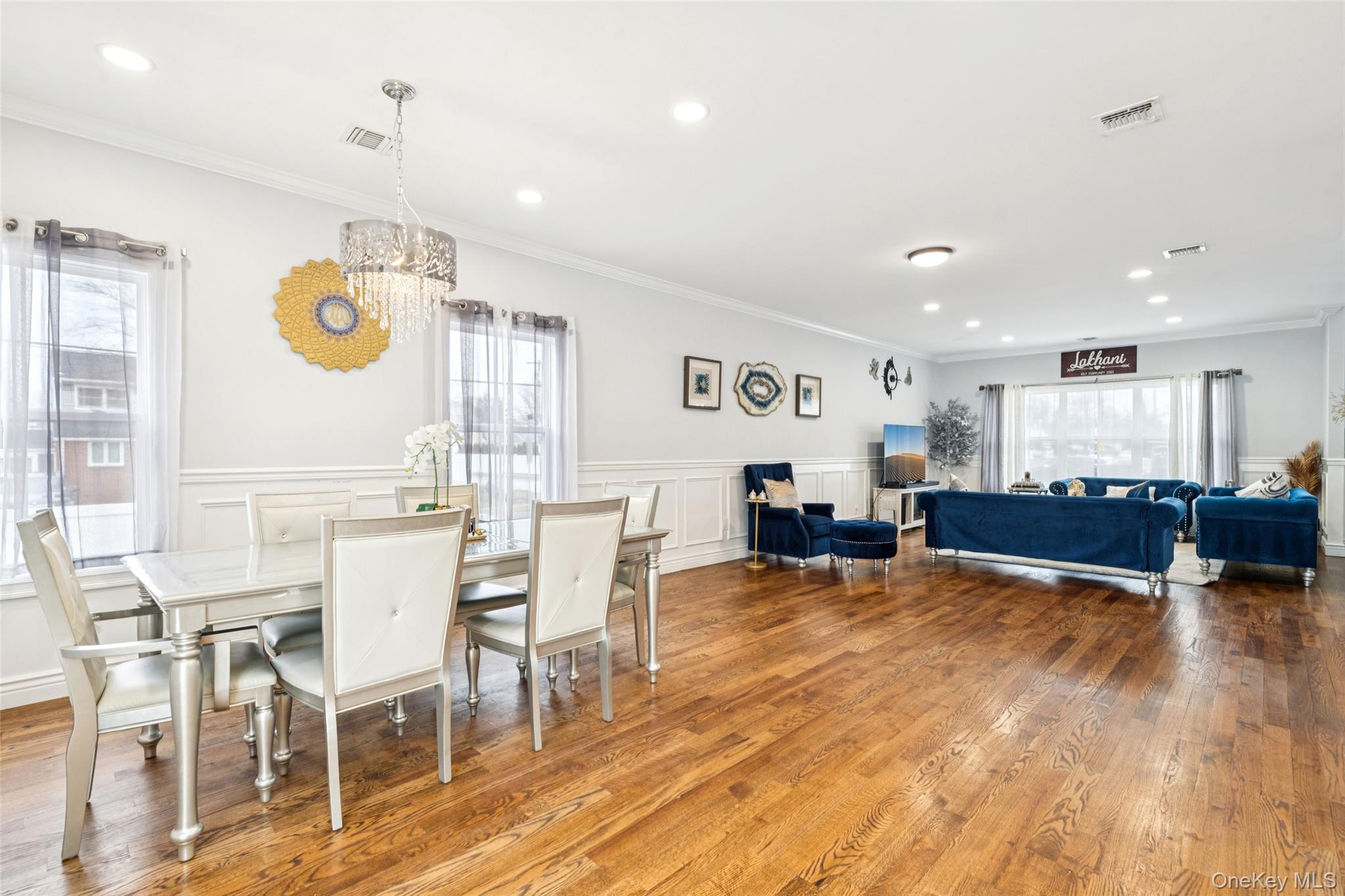 2162 Seamans Neck Road Seaford, NY 11783 - Photo 8 of 28