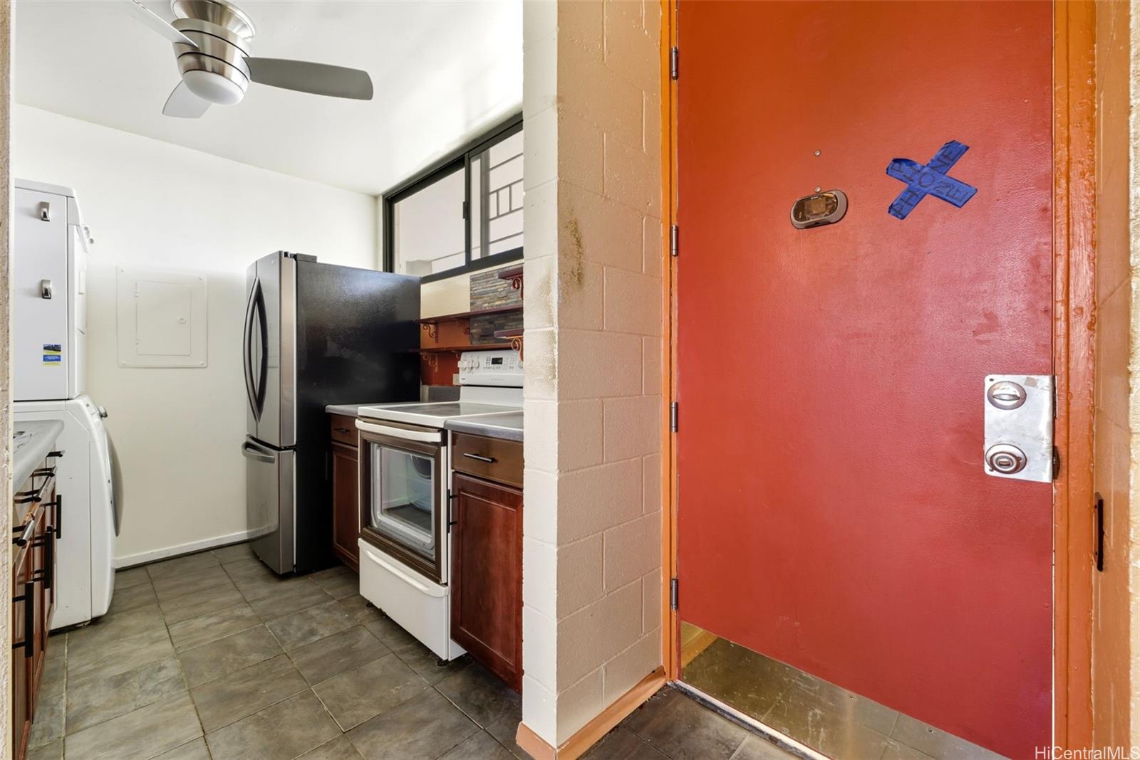 99-015 Kalaloa Street, Unit 702 Aiea, HI 96701 - Photo 3 of 11