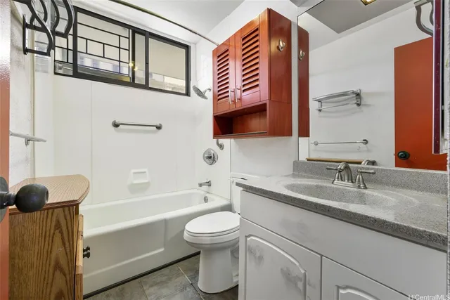 $232,000 | 99-015 Kalaloa Street, Unit 702, Aiea, HI 96701