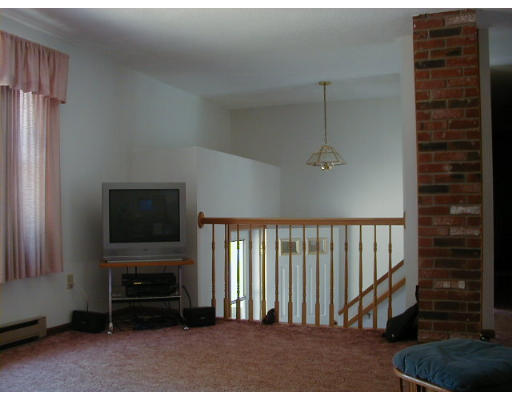 650 Hitchcock Road Winchendon, MA 01475 - Photo 3 of 6 Gallery Image 3