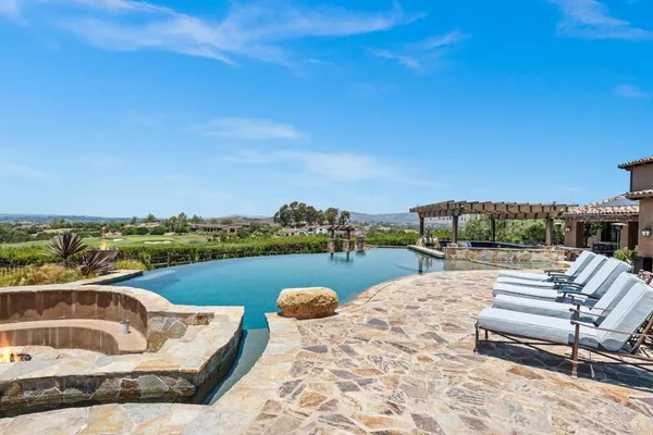 $9,999,000 | 8287 Run Of The Knolls Court, San Diego, CA 92127
