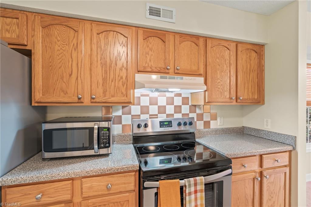 3505 Transou Road Pfafftown, NC 27040 - Photo 13 of 42 Gallery Image 13