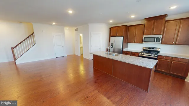 $2,900 | 41967 Pickwick Mill Terrace, Aldie, VA 20105